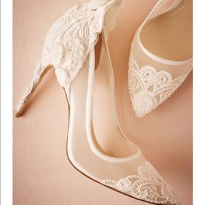 Vince Camuto Victoria Pumps